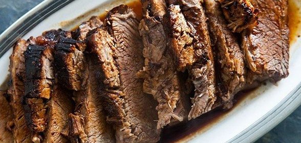 Запеченная говяжья грудинка