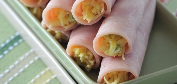 Рулеты из ветчины с сырной начинкой