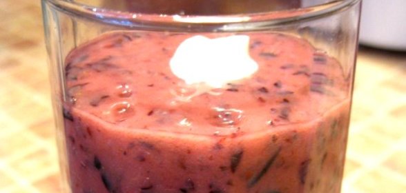 Кефир со смородиной