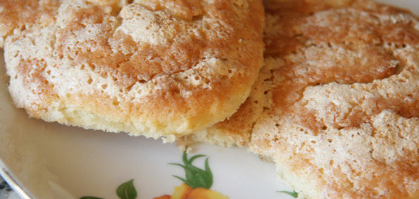 Печенье с безе и орехами