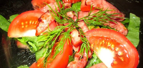Салат с щавелем и ветчиной