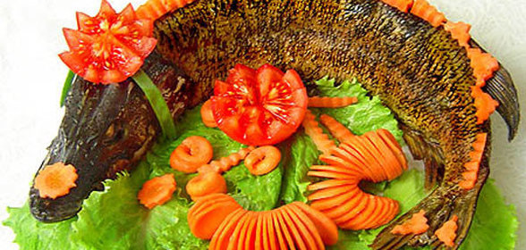 Печёная фаршированная щука