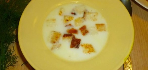 Сырный суп с гренками