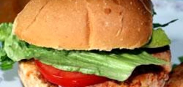 Бургеры из лосося с розмарином