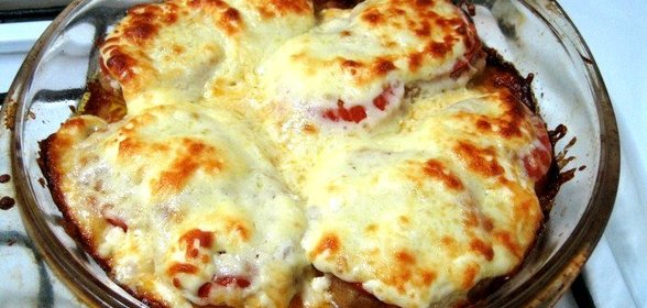 Мясо под сырно-майонезной шубой