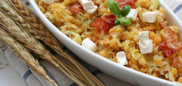 Салат из чечевицы с сыром фета