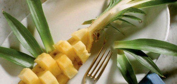 Ананаской уложу