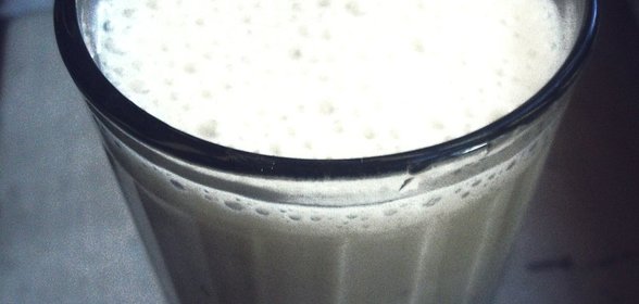 Банановый смузи с кефиром