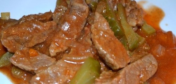 Азу с солеными огурцами