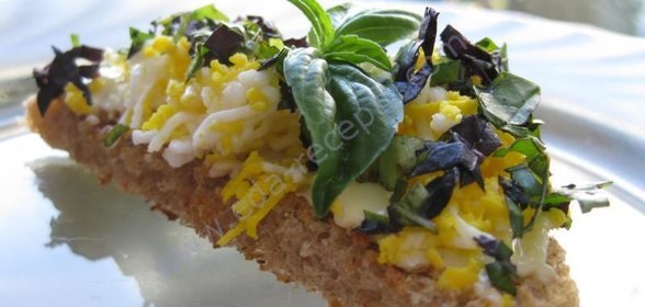 Легкие бутерброды в микроволновке