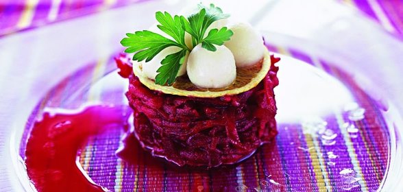Салат из свеклы и яблок с апельсиновым соком