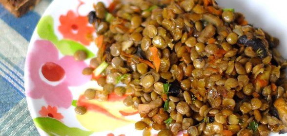 Чечевица с шампиньонами