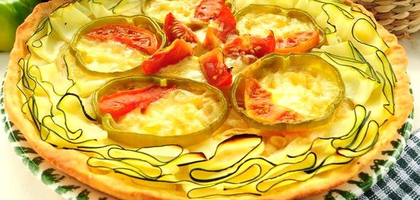Пирог из песочного теста с овощами и моцареллой