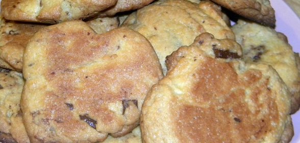 Домашнее печенье с шоколадными кусочками