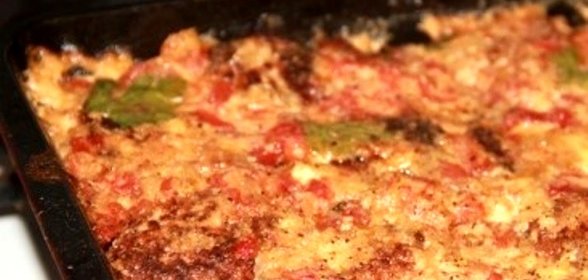 Куриные котлеты в томатном соусе