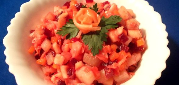 Винегрет с яблоком и имбирём