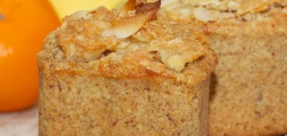 Яблочно-миндальная шарлотка