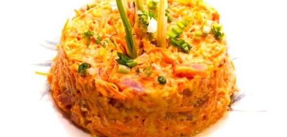 Салат с морковью и яблоком