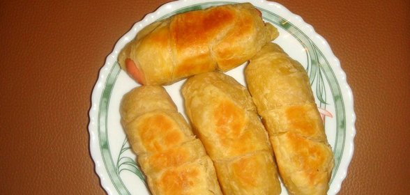 Сосиски в тесте в мультиварке