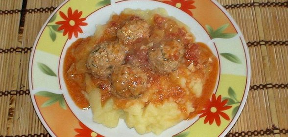 Фрикадельки в соусе