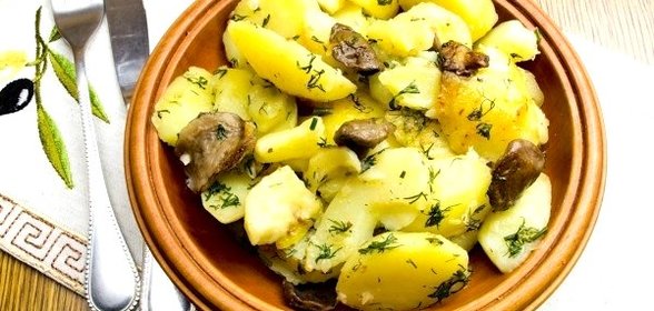 Картофель с грибами в мультиварке