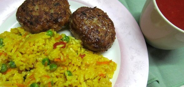 котлеты из индейки с рисом