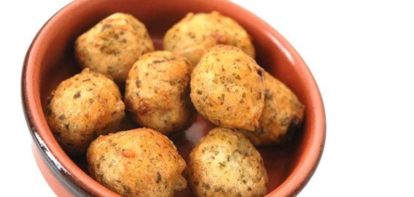 Шарики из соленой трески