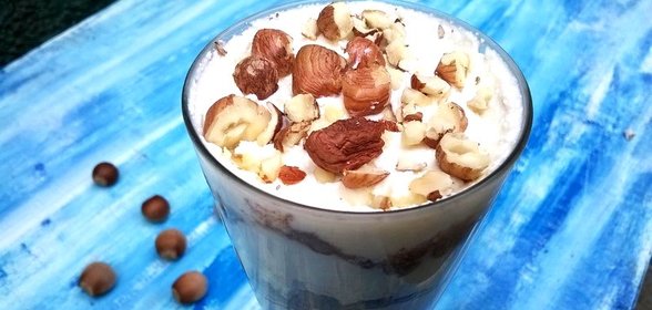 Творожный десерт с лесными орехами