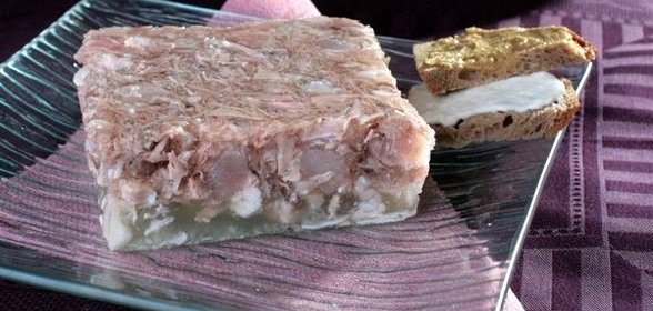 Холодец из свиных ножек в мультиварке