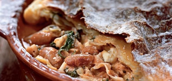 Пирог с капустой и фасолью