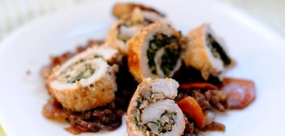 Мясные рулетики со шпинатом