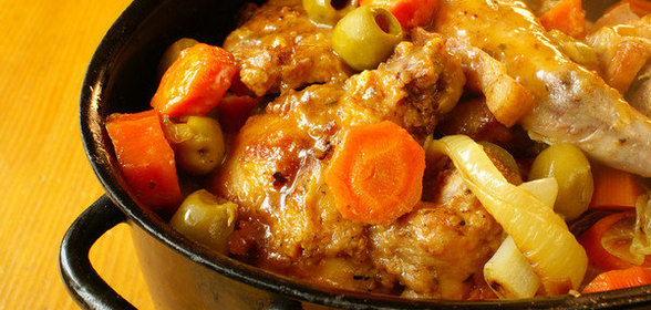 Рагу из кролика с оливками