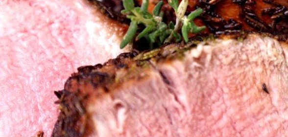 Свиная вырезка с розмарином