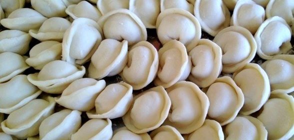 Пельмени из щуки с салом
