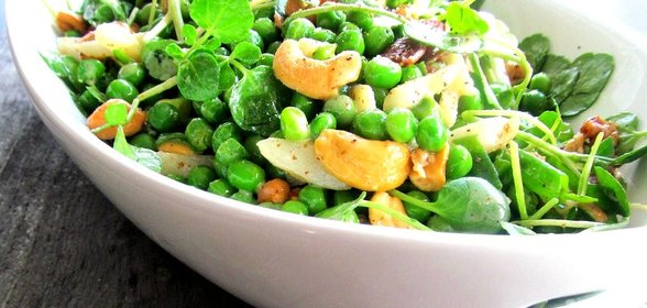 Салат с горохом