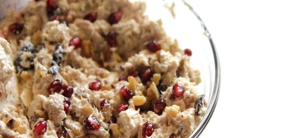 Салат из рыбных консервов