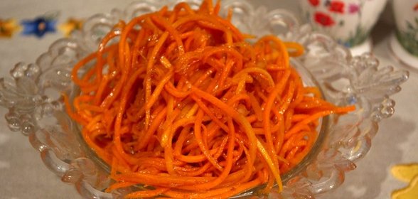 Сыроедческая морковка по-корейски