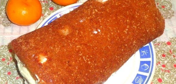 Яблочно-бисквитный рулет
