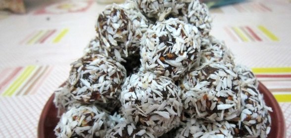 Конфеты из фиников