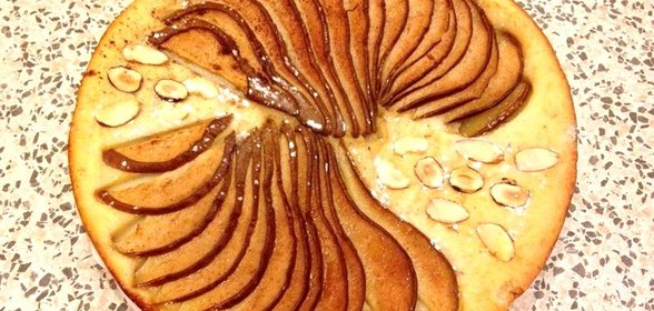 Творожный кекс с грушей