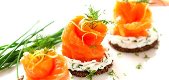 Канапе с лососем