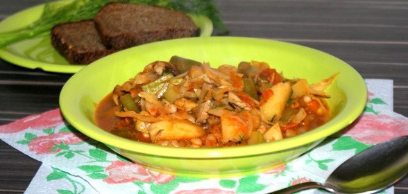 Овощное рагу с фасолью