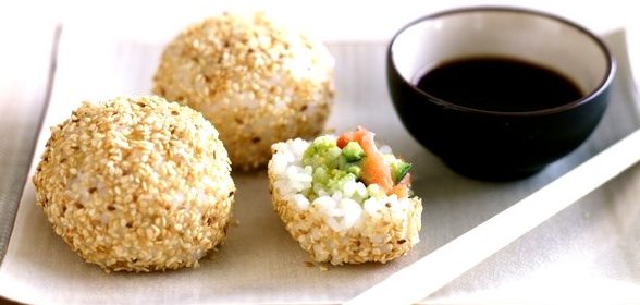 Рисовые шарики с начинкой «Японские рафаэлло»