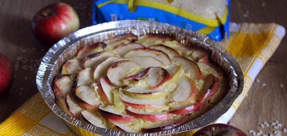 Творожно-рисовая запеканка с яблоками и ягодами годжи