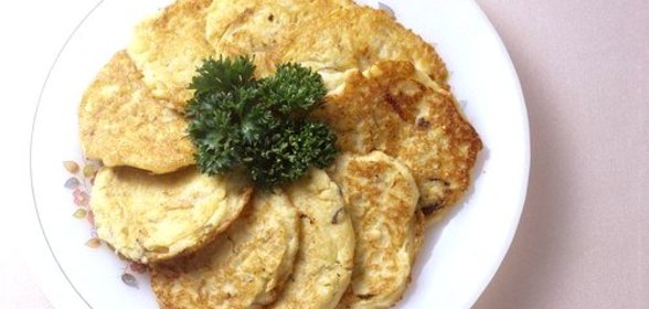 Оладьи из сладкой кукурузы к мясу на гриле