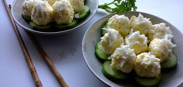 Еврейская закуска из сыра с чесноком