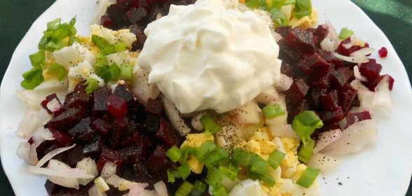 Салат с яйцом и свеклой