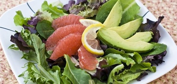 Салат из грейпфрута и авокадо