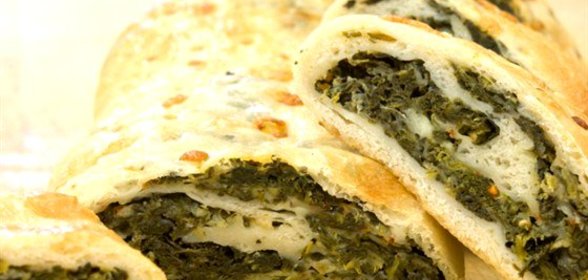 Рулет со шпинатом и козьим сыром