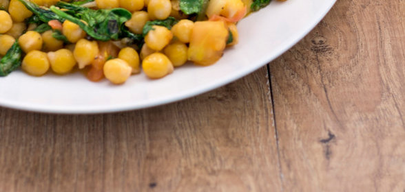 Нут со шпинатом